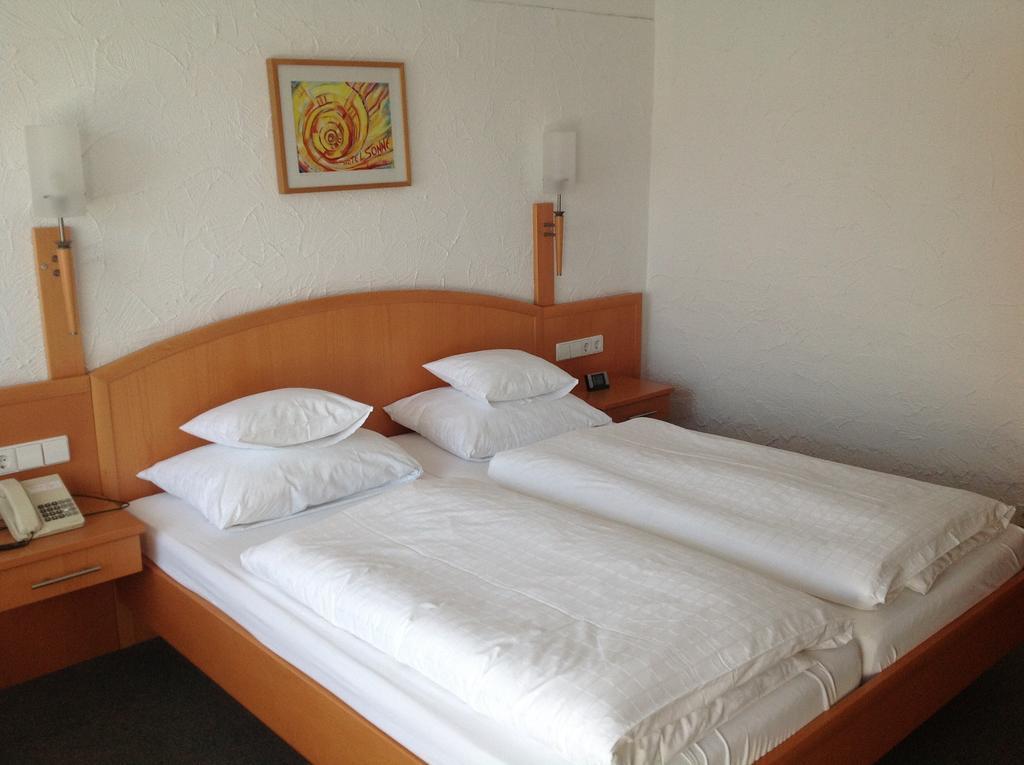 Hotel-Restaurant Sonne Talheim  Стая снимка